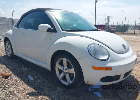2007 Volkswagen New Beetle Triple White из США, поврежденный, VIN 3VWFF31Y77M421510